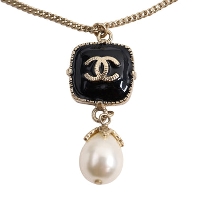 Pearl Enamel Necklace