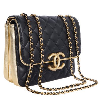Double Flap Bag Quilted Lambskin Medium