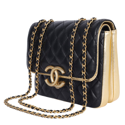 Double Flap Bag Quilted Lambskin Medium
