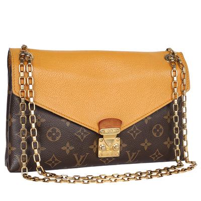 Pallas Chain Flap Bag