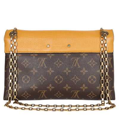 Pallas Chain Flap Bag