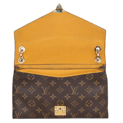 Pallas Chain Flap Bag