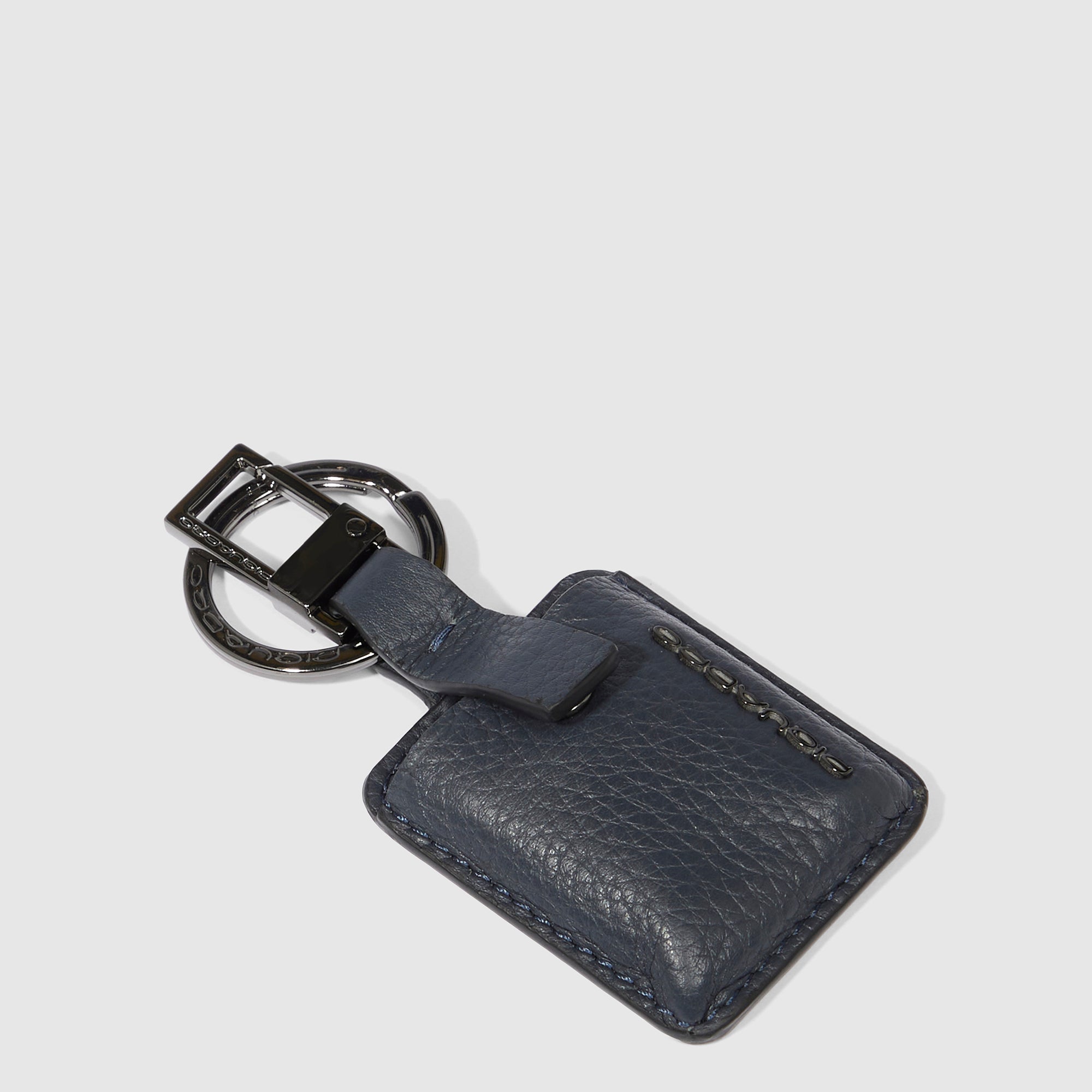 Carabiner keychain with CONNEQU