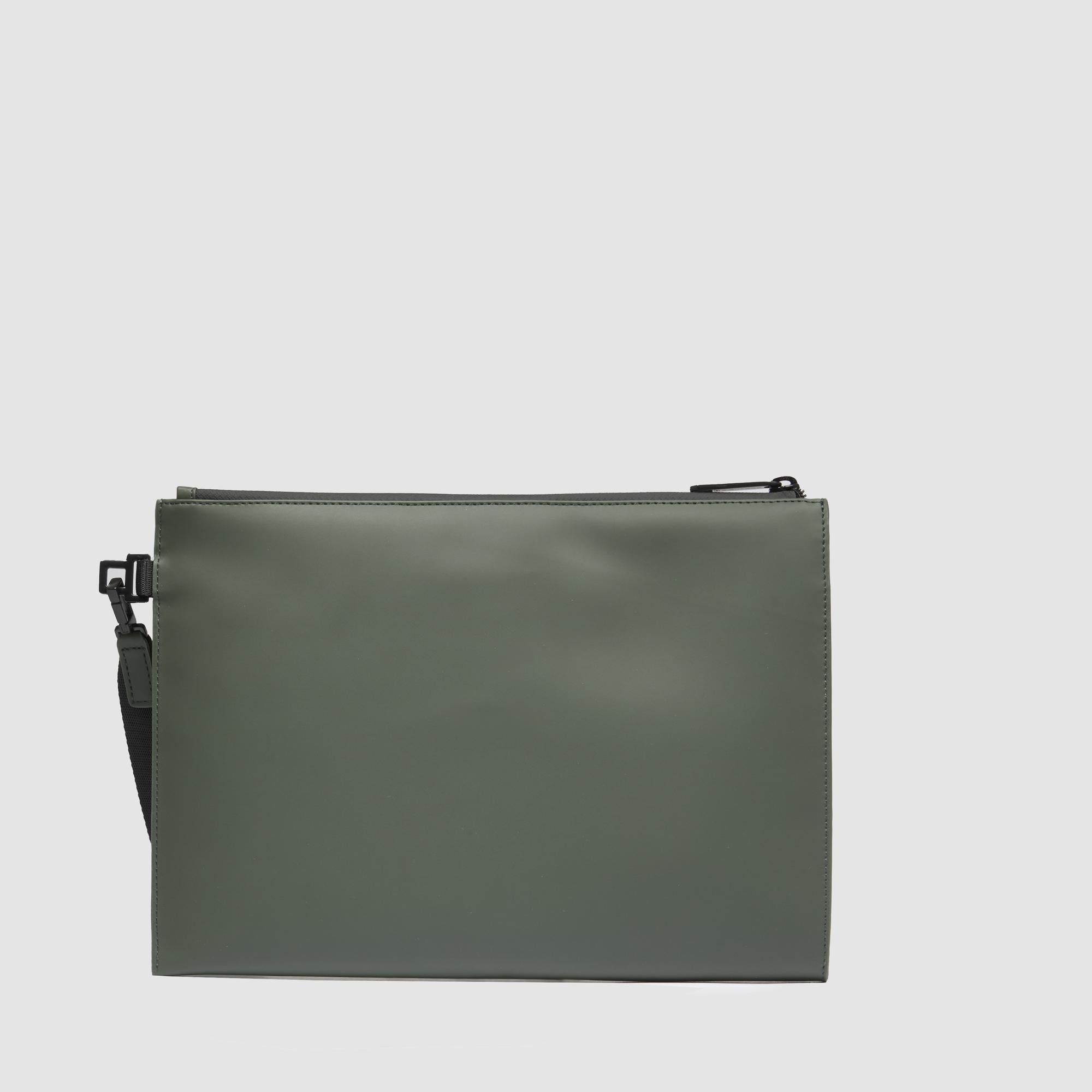 Water resistant clutch for iPad® 11"