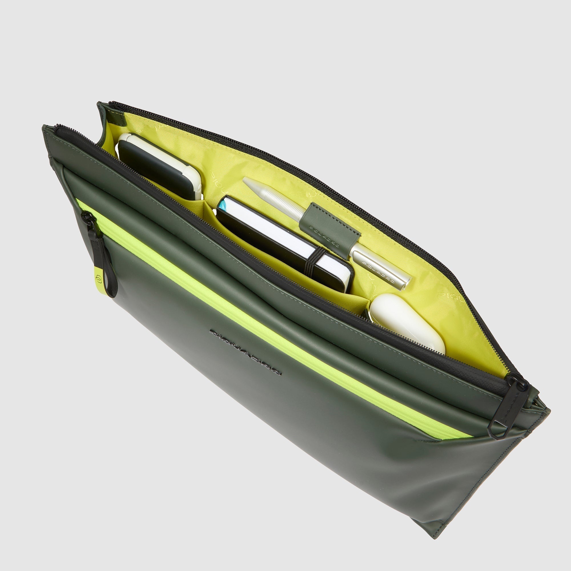 Water resistant clutch for iPad®Pro 13" - 4