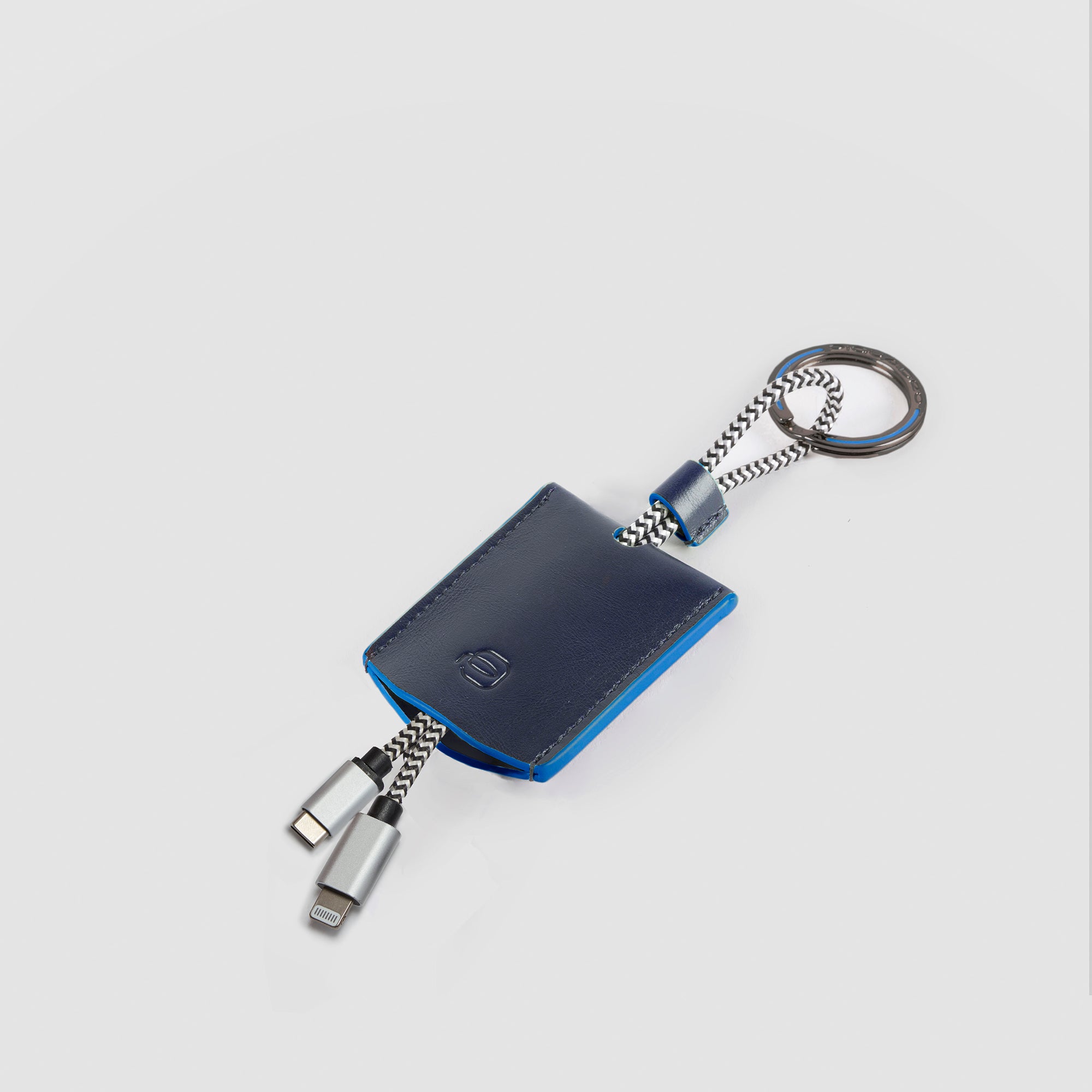 keychain with USB and lightning cables