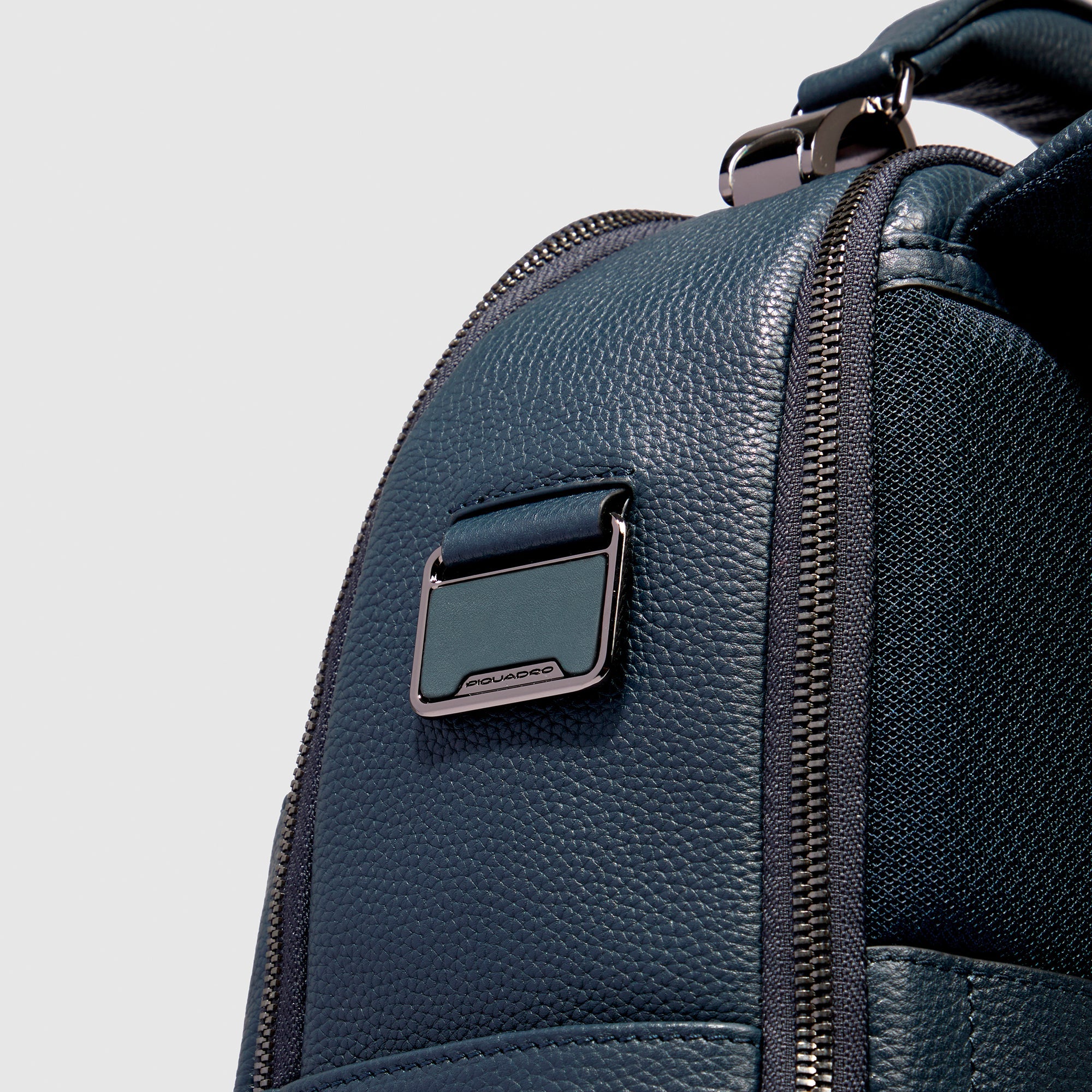 Monogramm-Platte aus Gunmetal