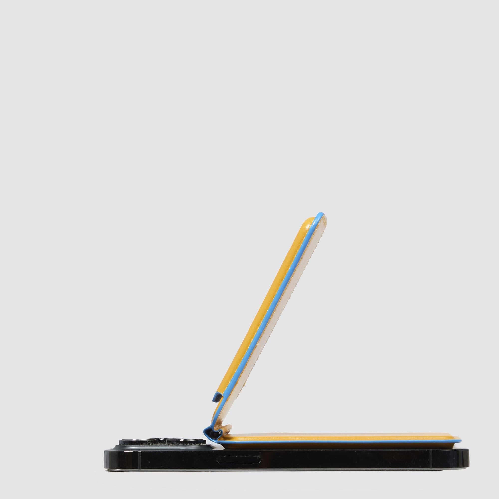 MagSafe wallet with rechargeable tracker - 6