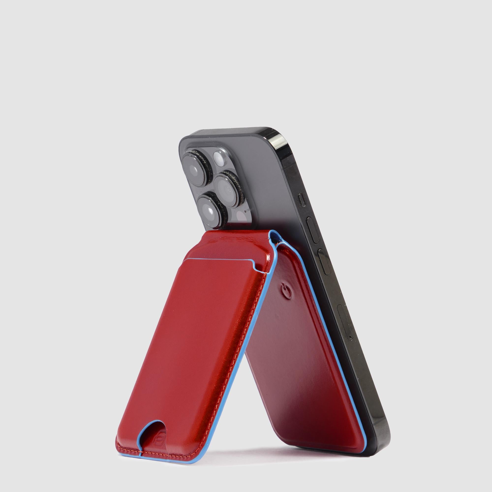 MagSafe wallet with rechargeable tracker