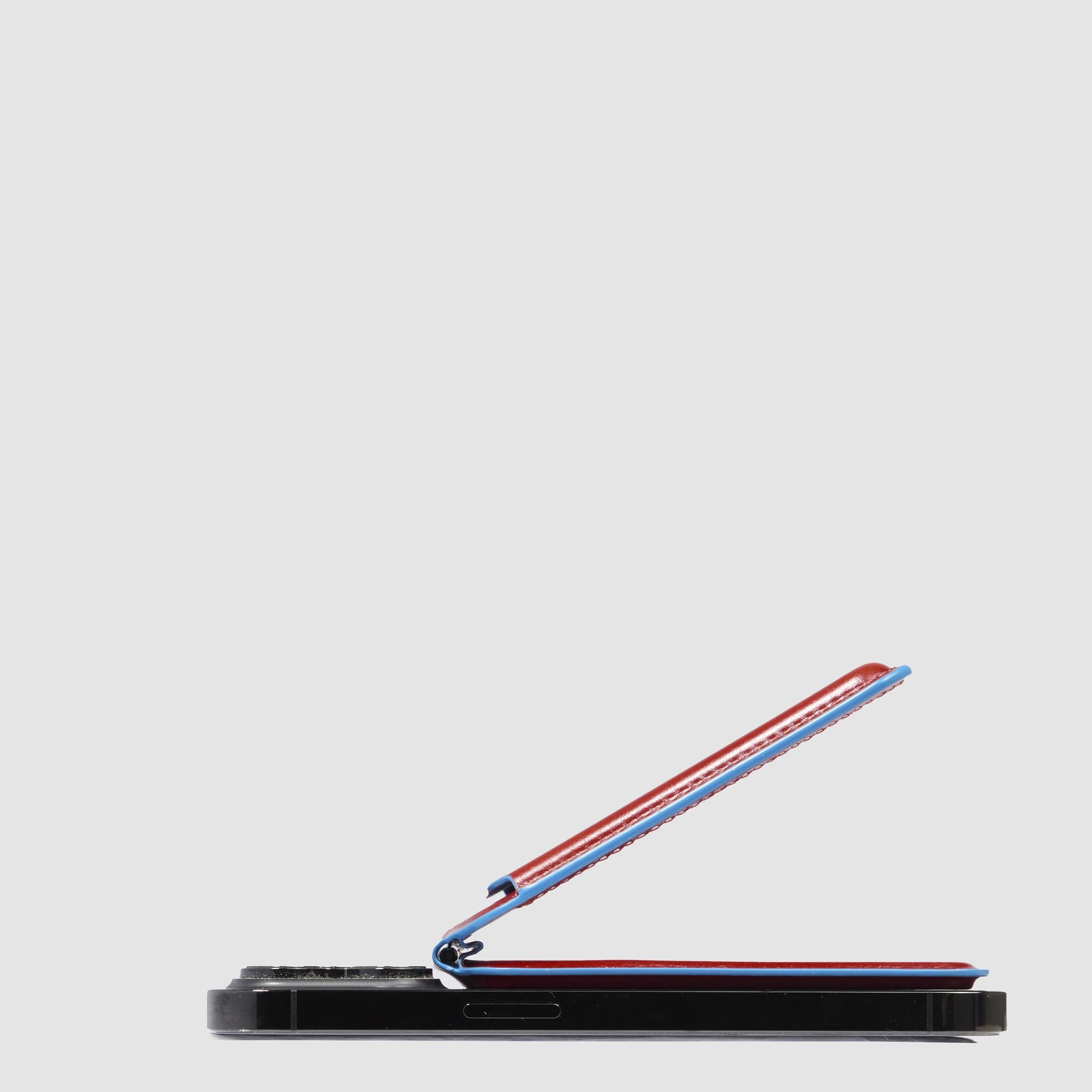 MagSafe wallet with rechargeable tracker - 6