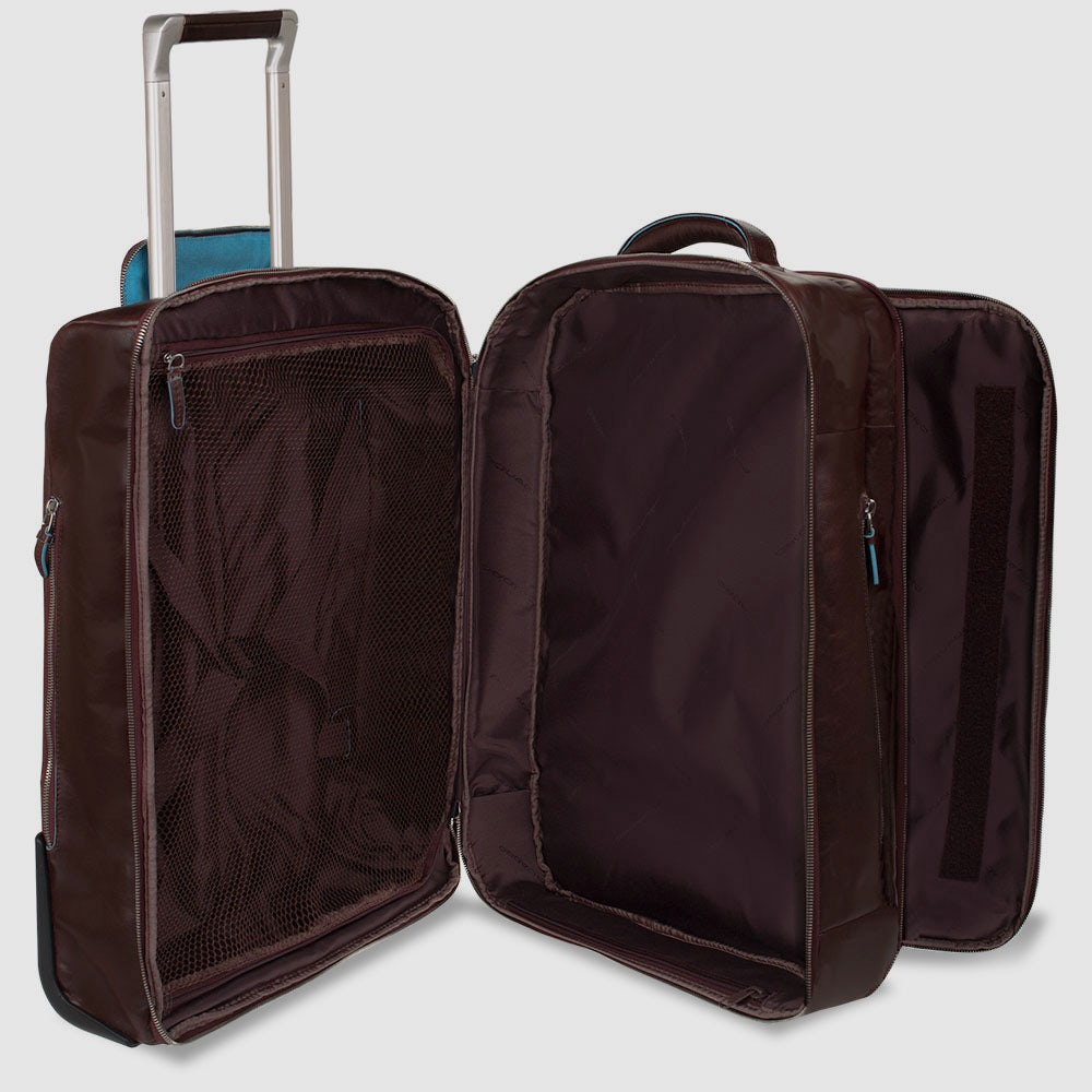 Cabin suitcase with garment sleeve
