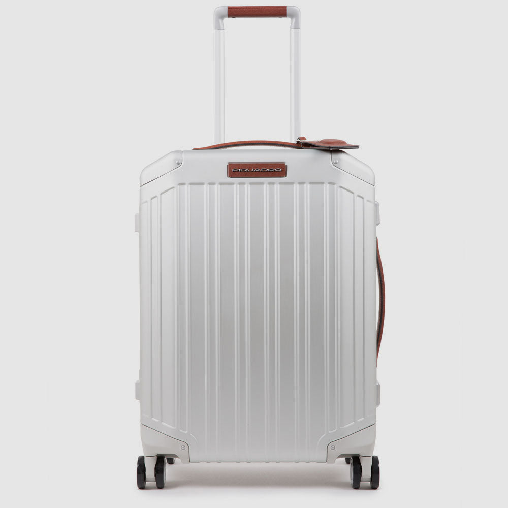 Slim, 4 wheel cabin suitcase - 1