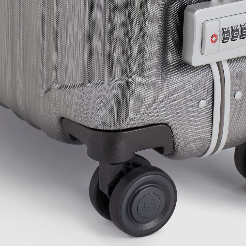 4 wheel cabin suitcase