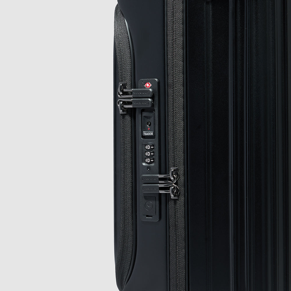 Cabin size, hardside computer spinner 15,6" - 6