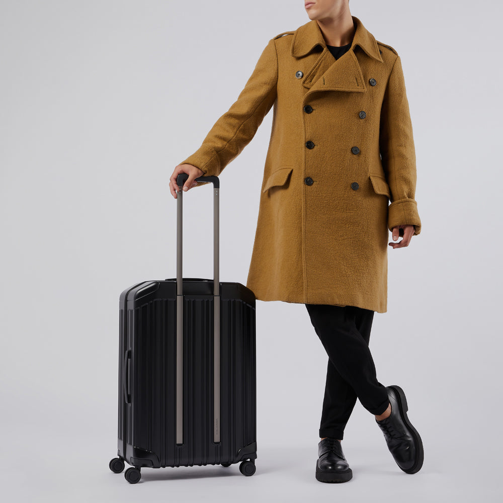 Medium size, hardside spinner - 5