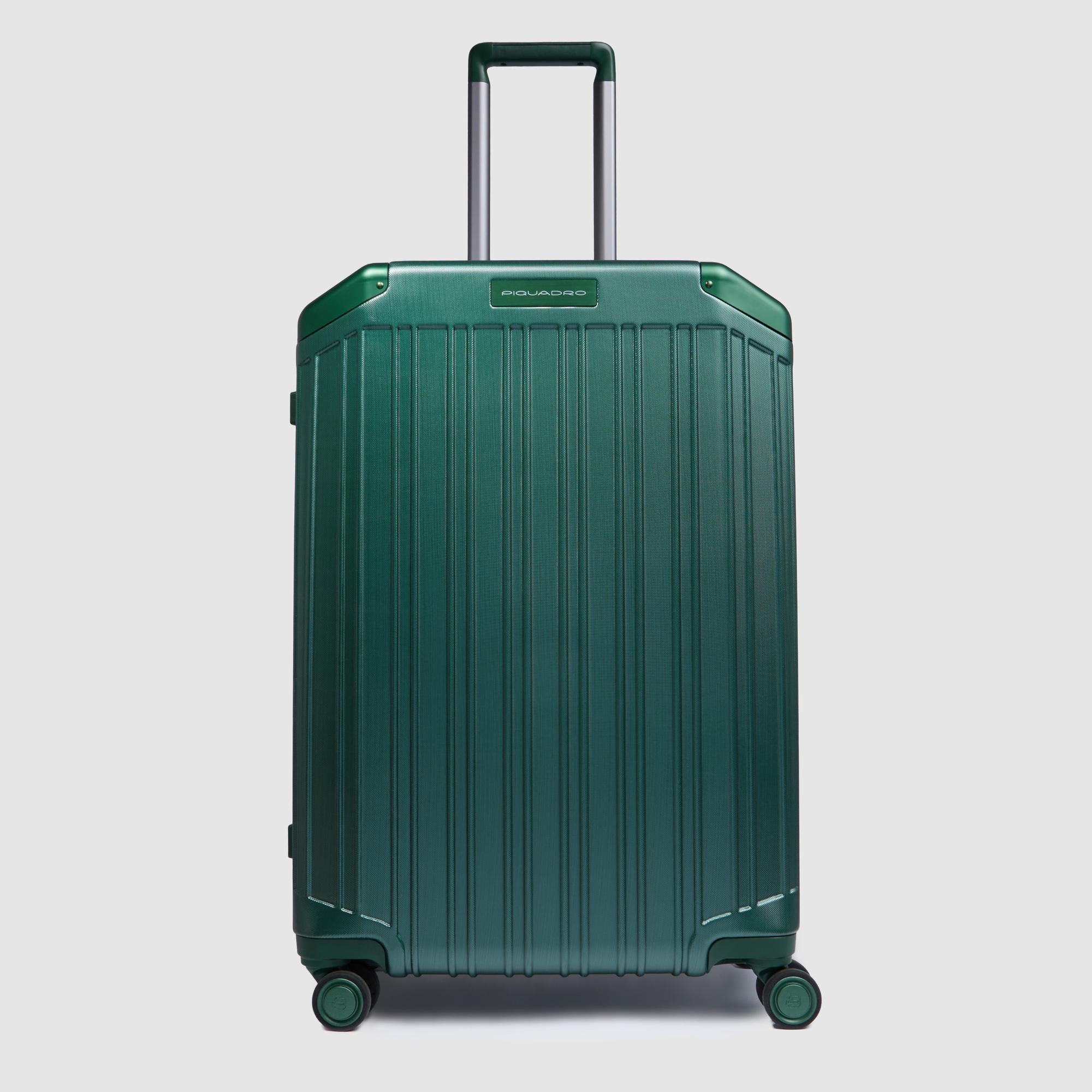 Medium size 4 wheel suitcase