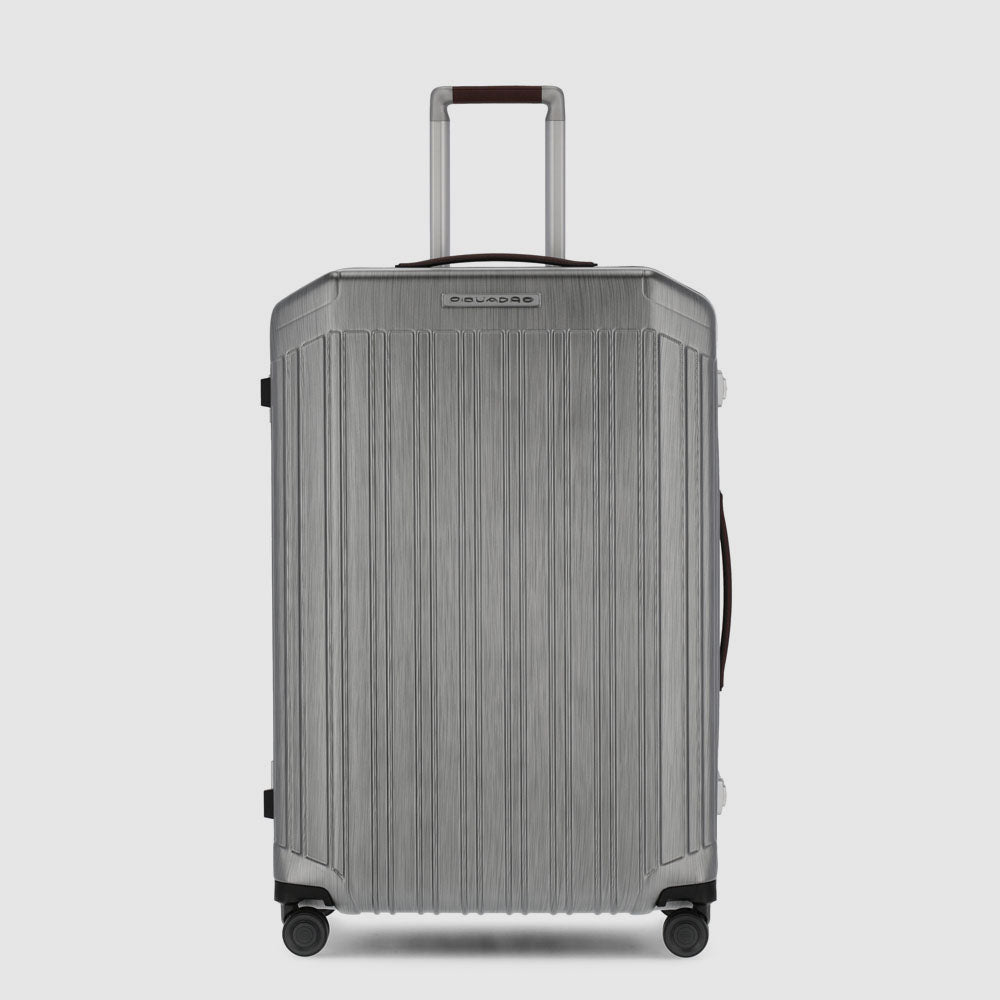Large 4 wheel suitcase - 1