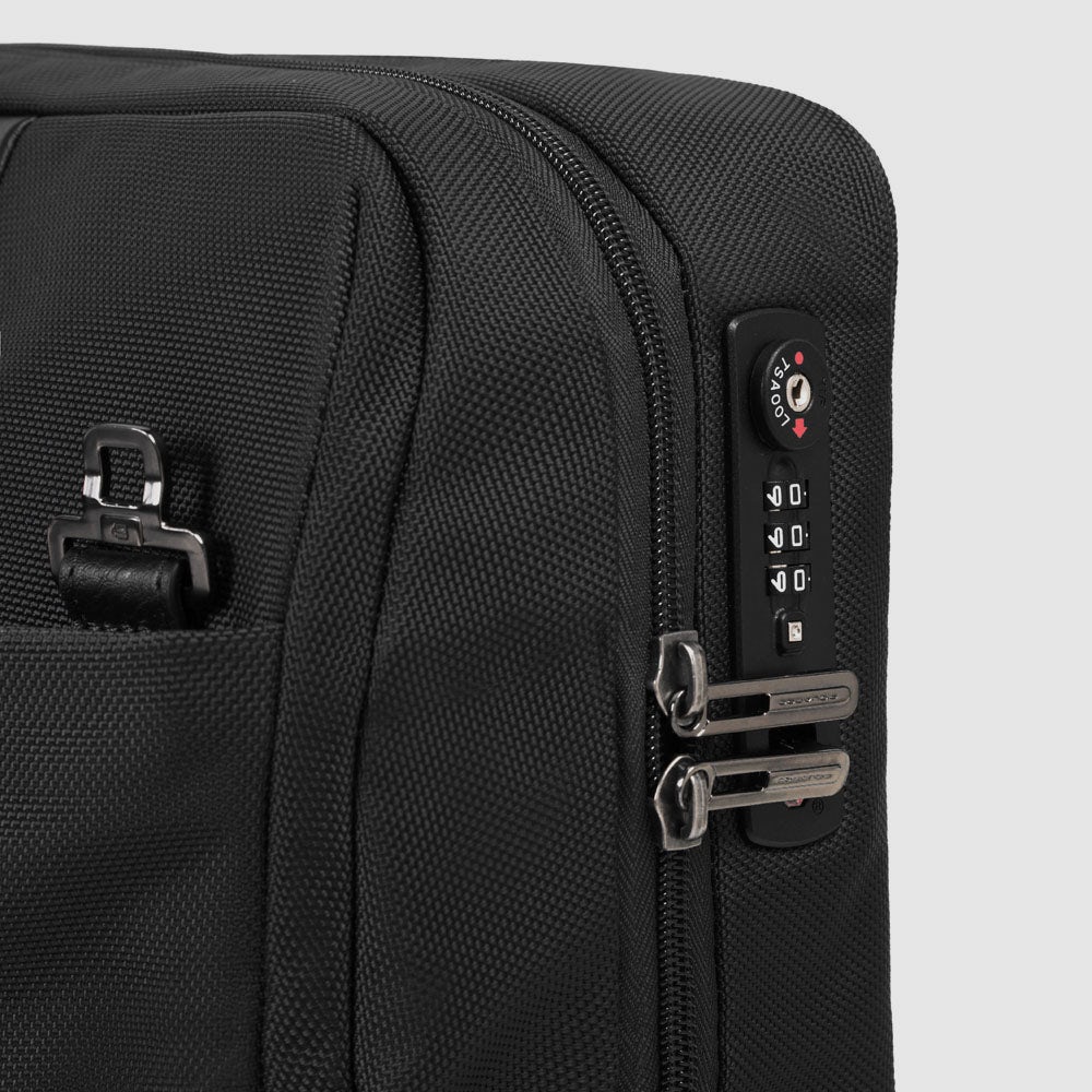 Slim laptop bag with wheels 15,6"