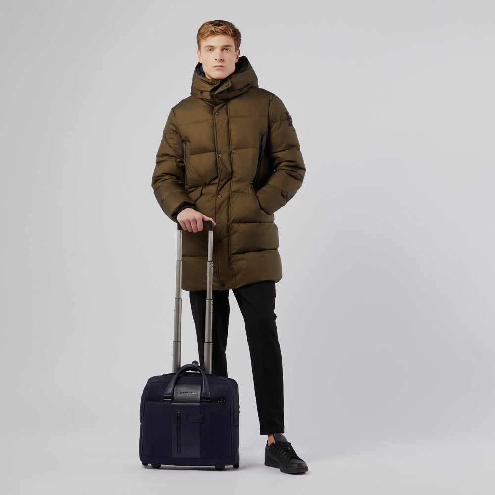 Slim laptop bag with wheels 15,6" - 5