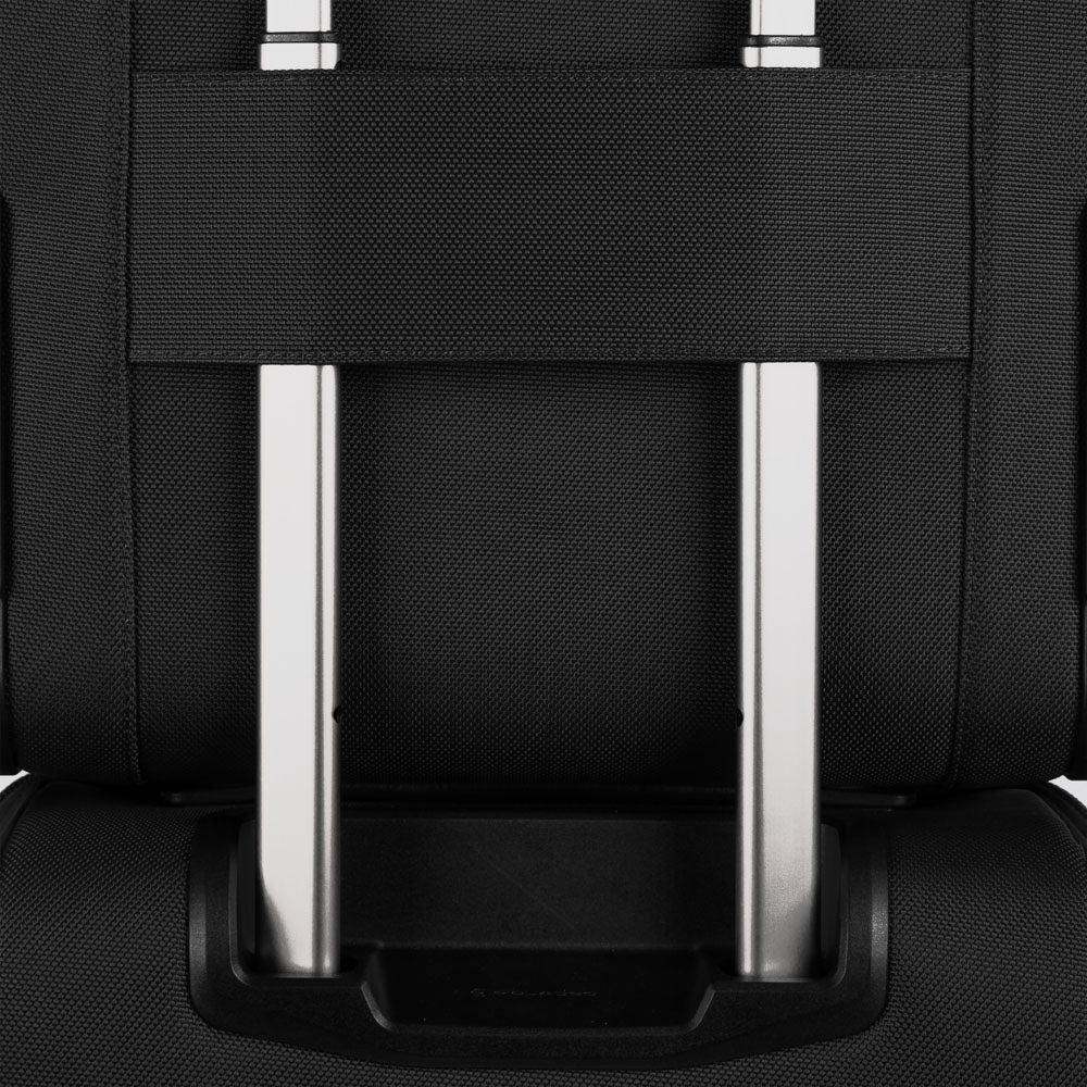 Slim laptop bag with wheels 15,6"