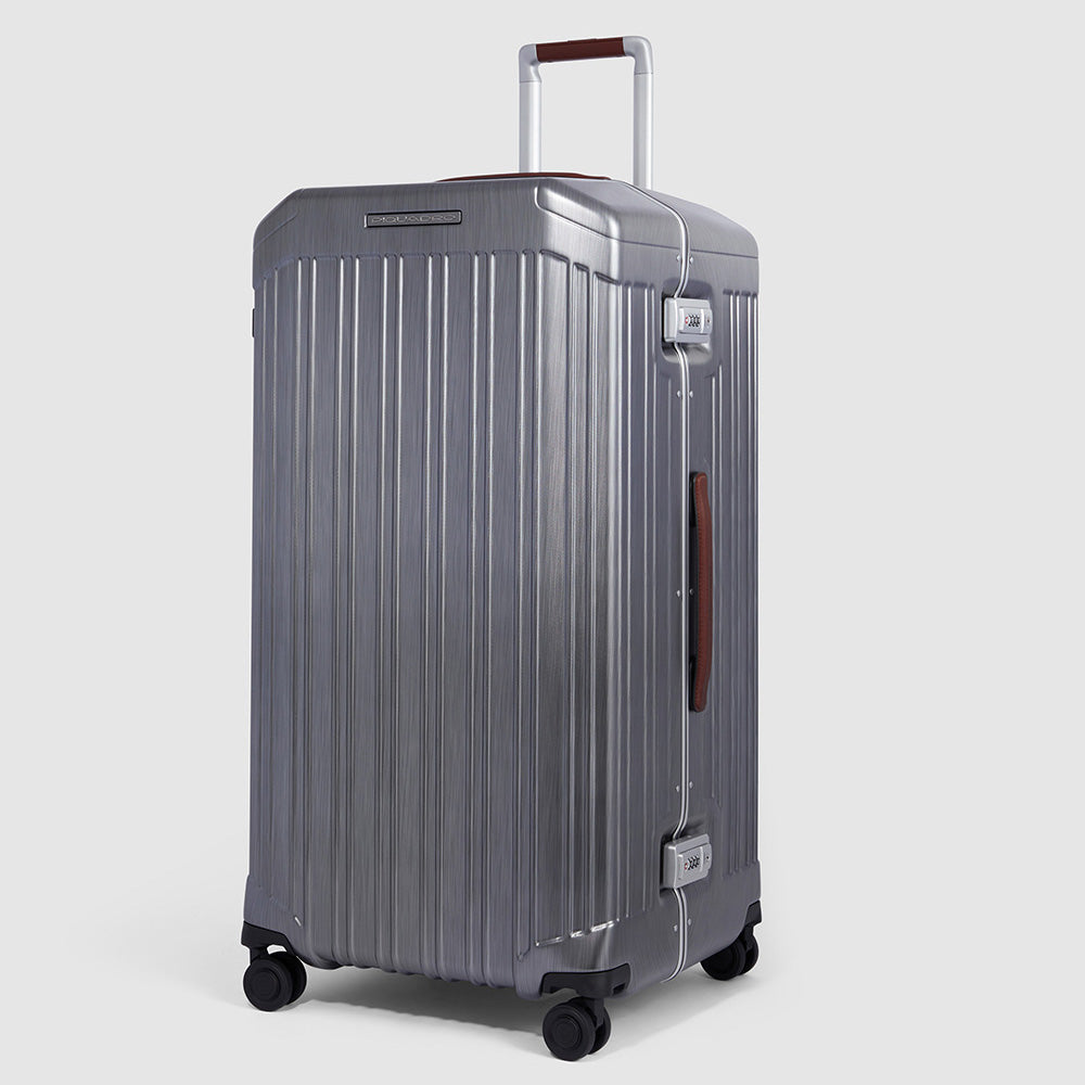 Hardside 4 wheel suitcase in trunk shape