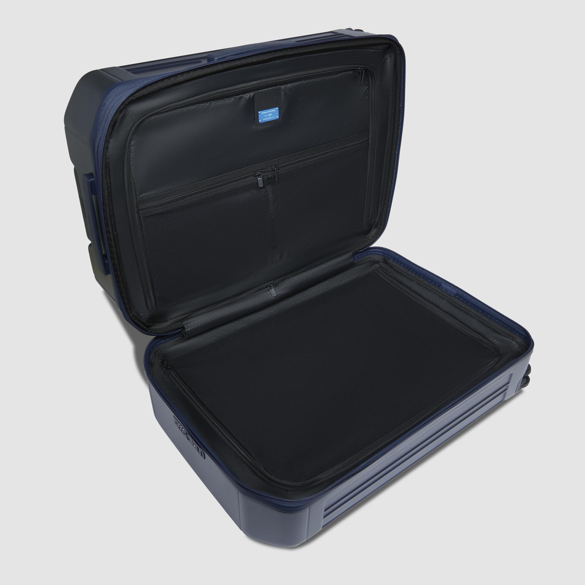 Medium size, expandable 4 wheel suitcase - 5