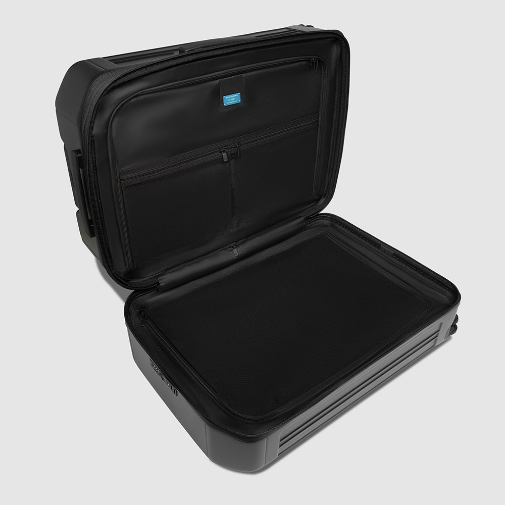 Expadable, large 4 wheel suitcase - 5