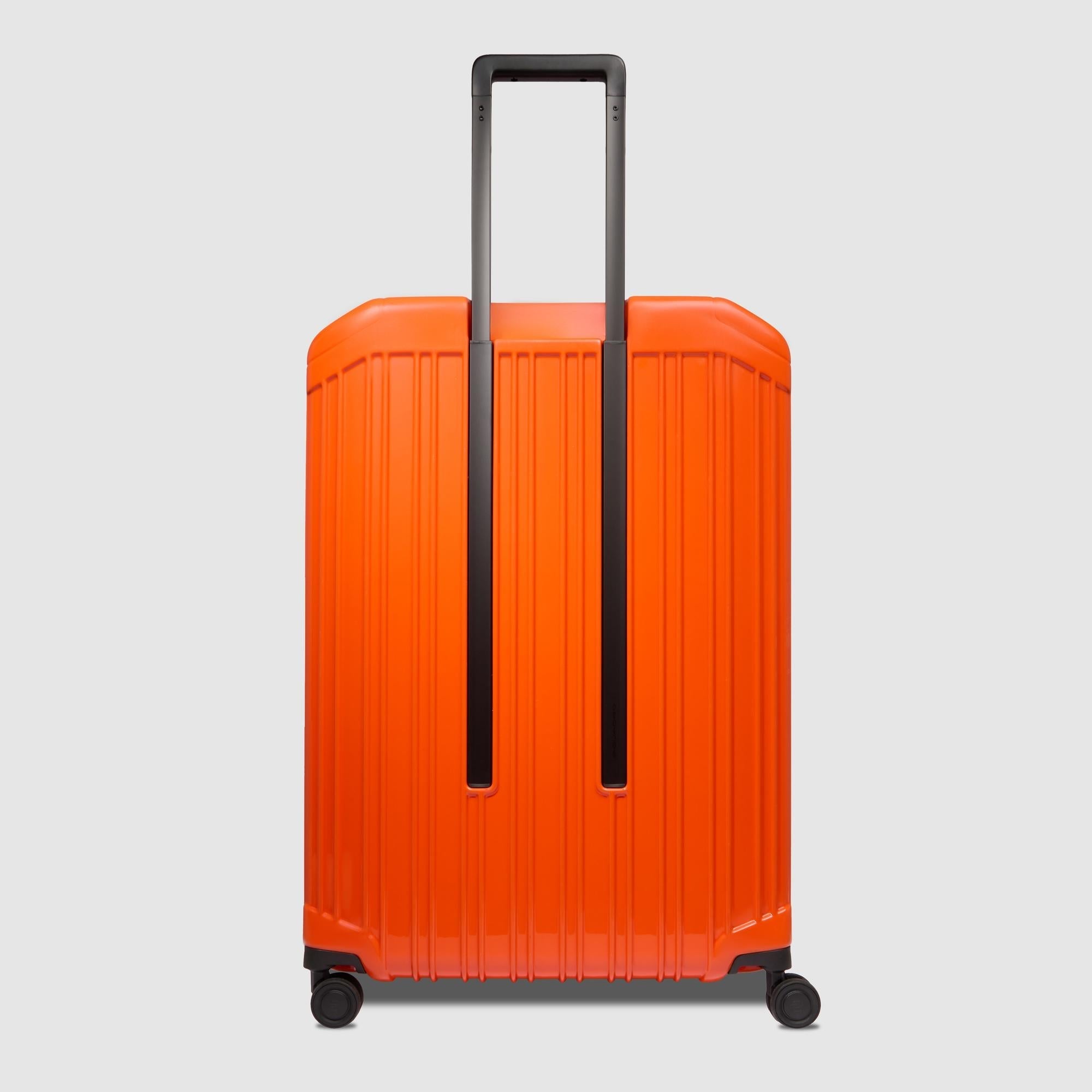 Expadable, large 4 wheel suitcase - 3