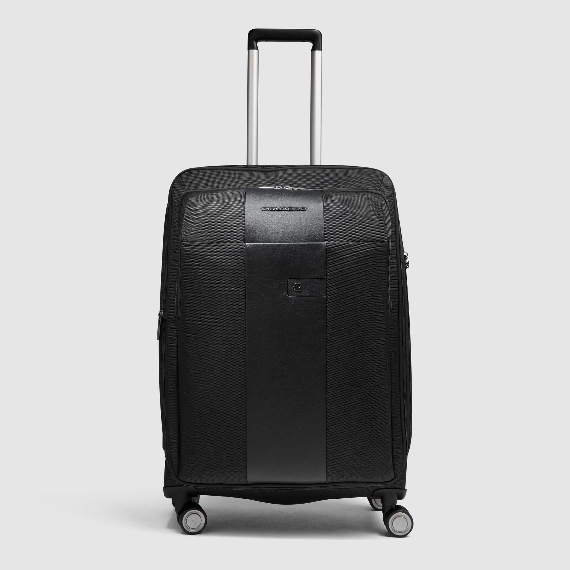 Medium size, expandable suitcase 4 wheels