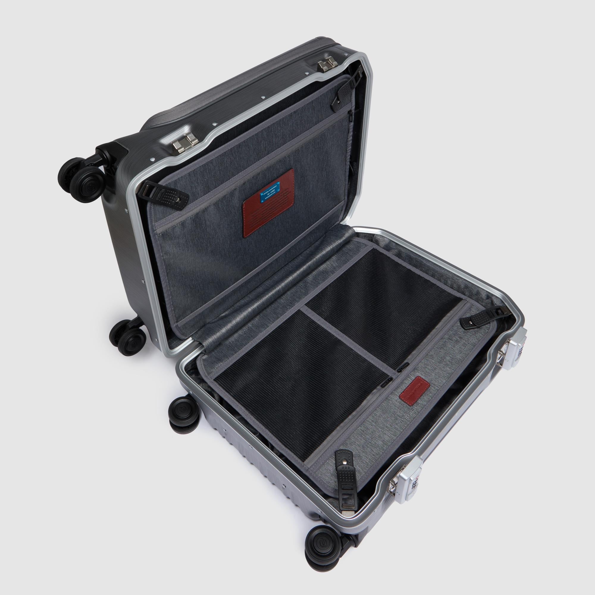 4 wheel cabin suitcase for laptop 17,3" - 4