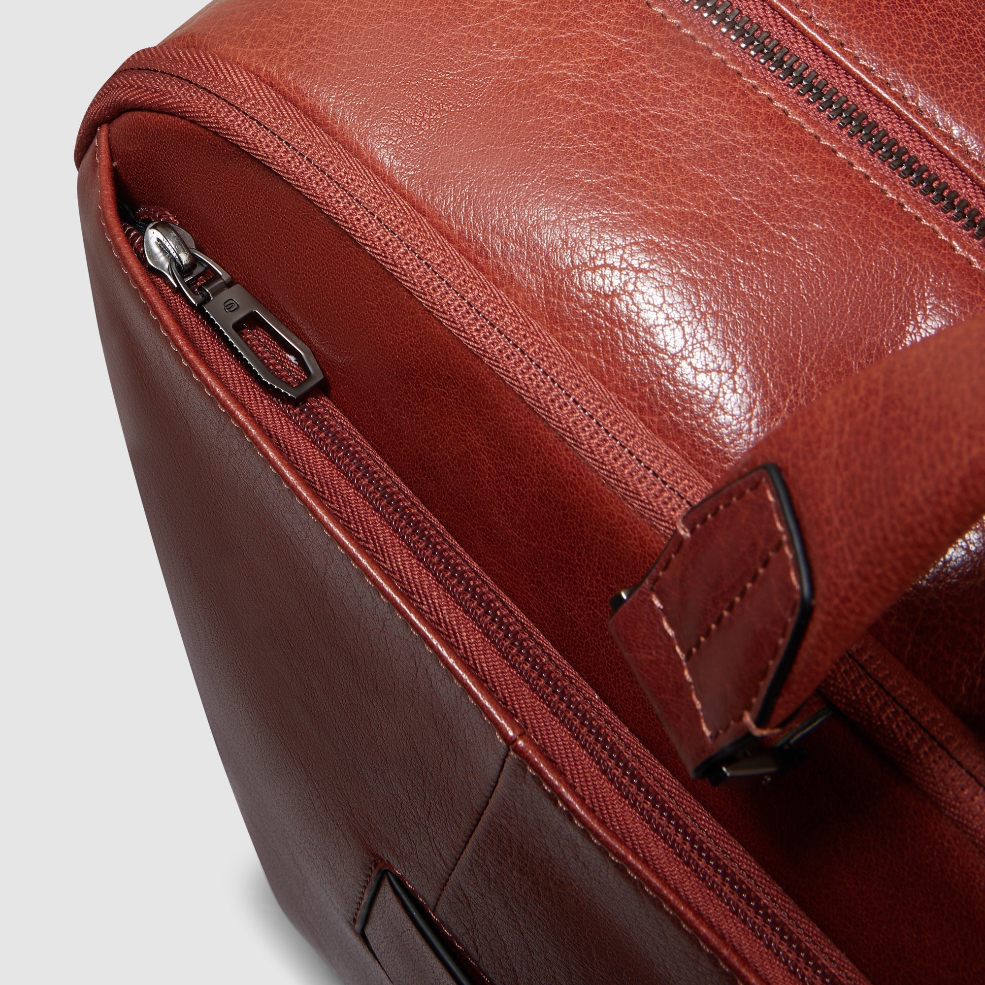 Personalizable duffel bag - 8