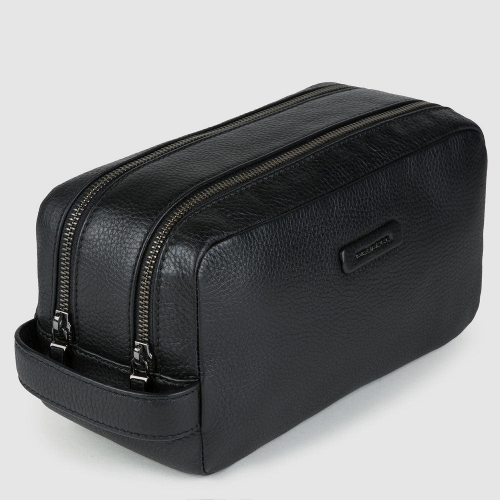 Leather toiletry bag with two dividers