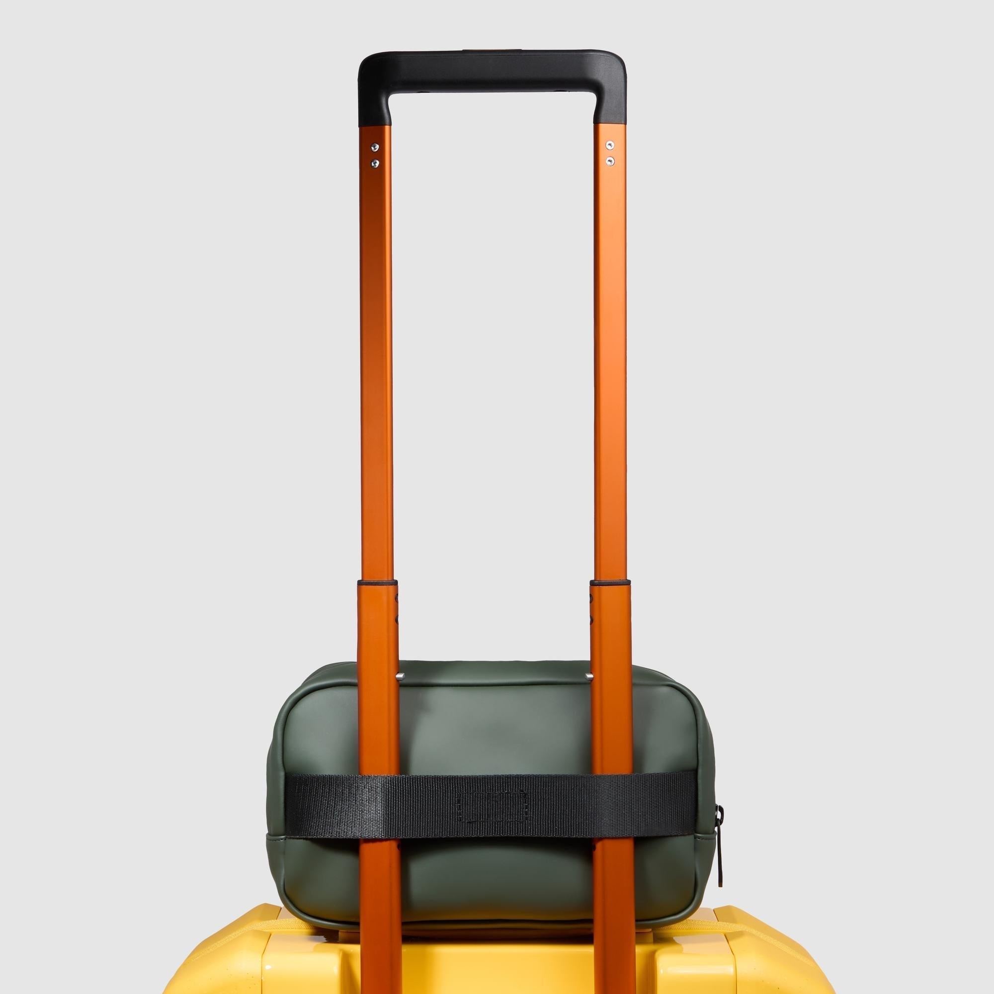 Water resistant toiletry bag - 4