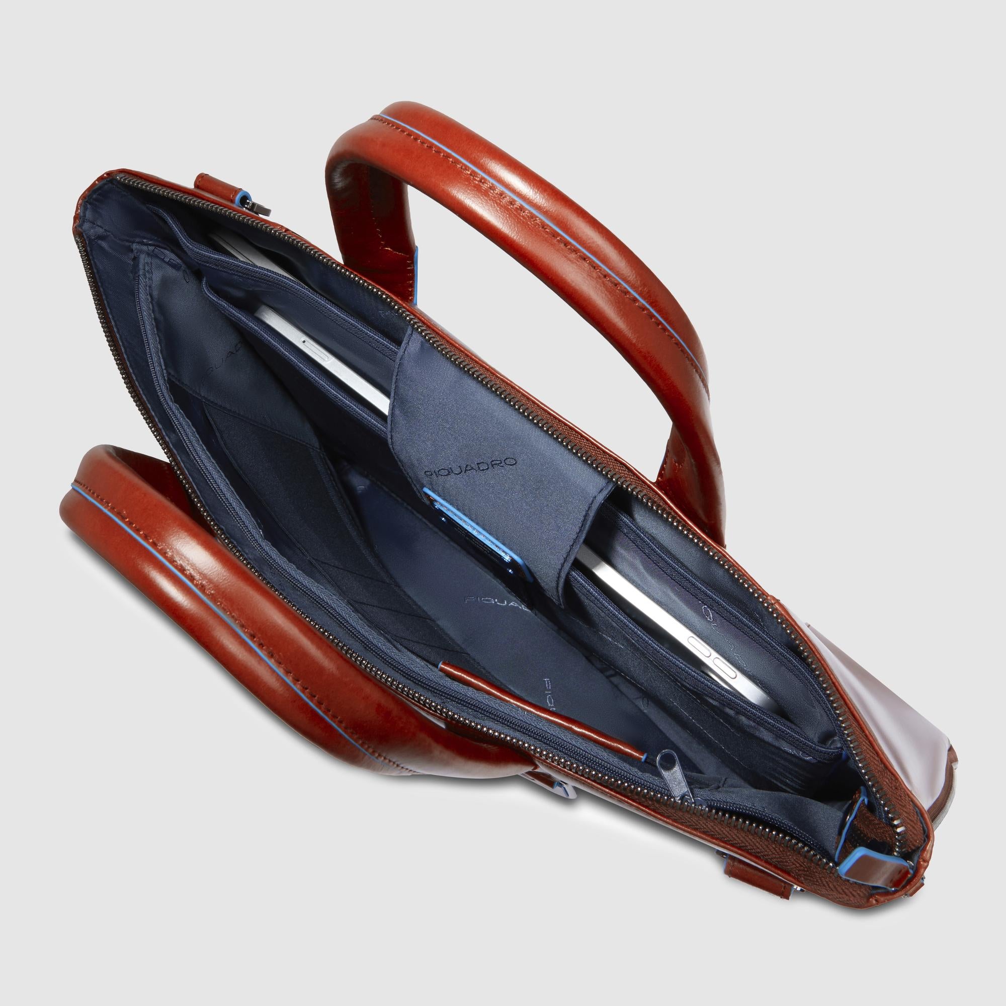 Expandable, slim laptop bag 15,6" - 5