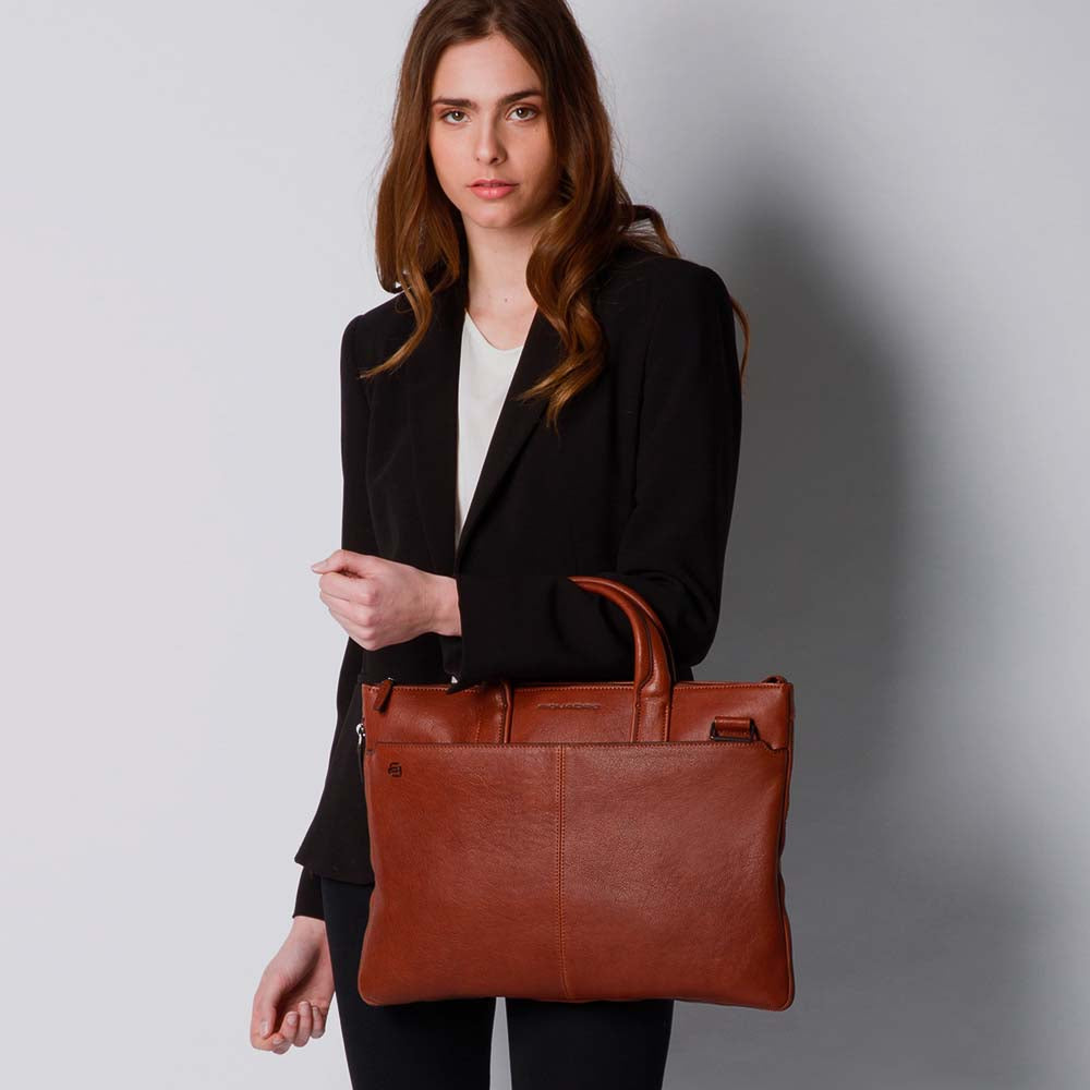 Expandable, slim laptop bag 15,6" - 5