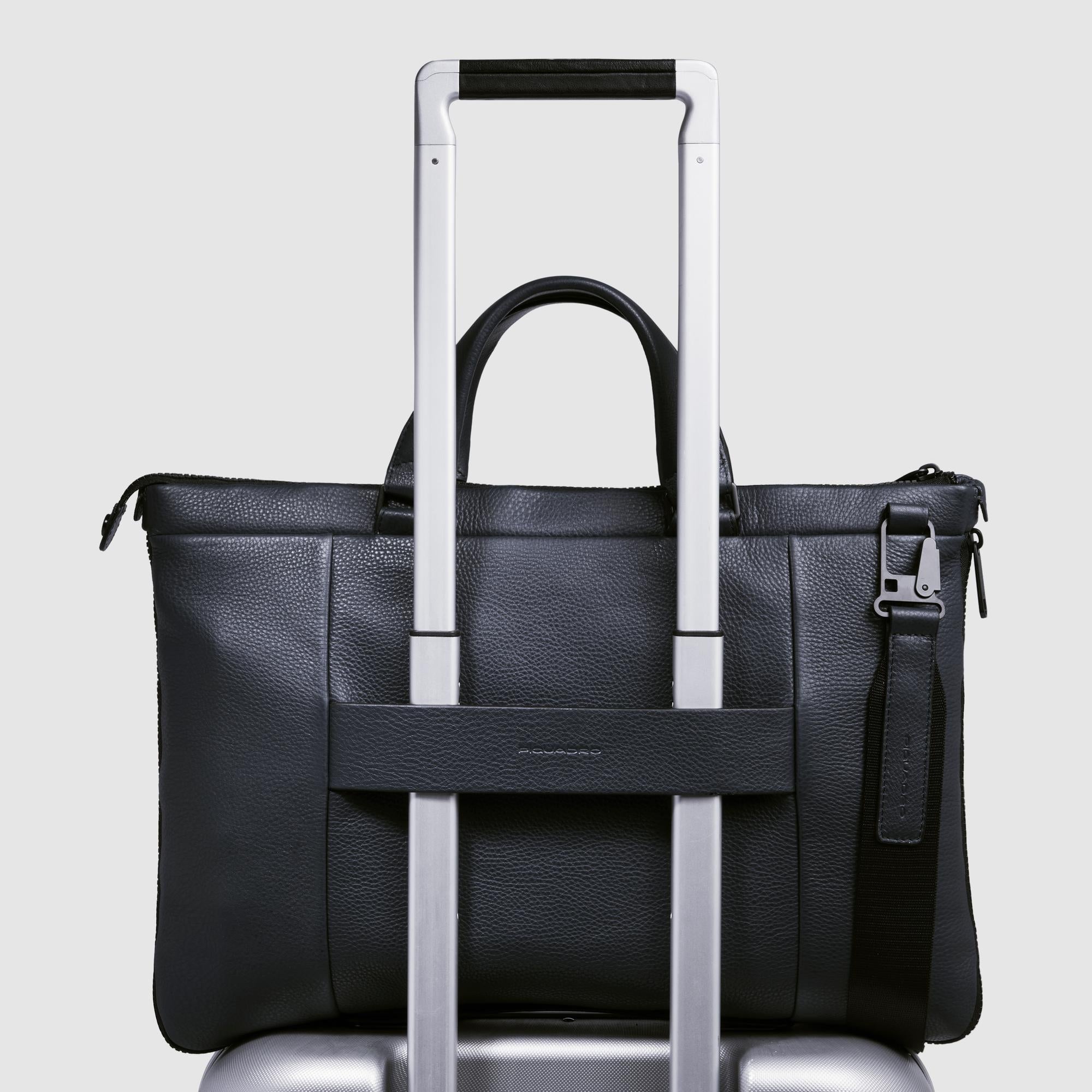 Expandable, slim computer bag 15,6" - 3