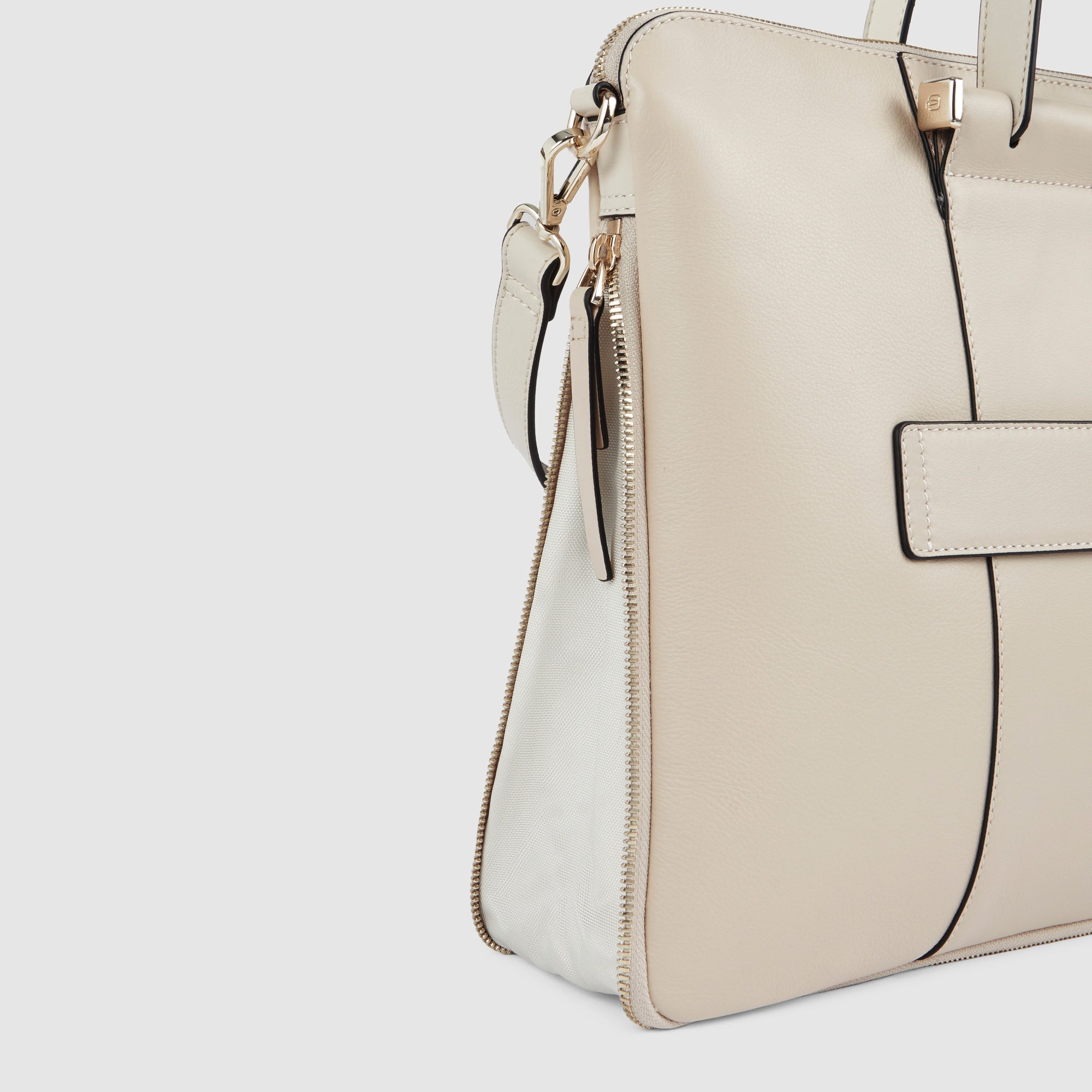 Slim, women's laptop bag 15,6"