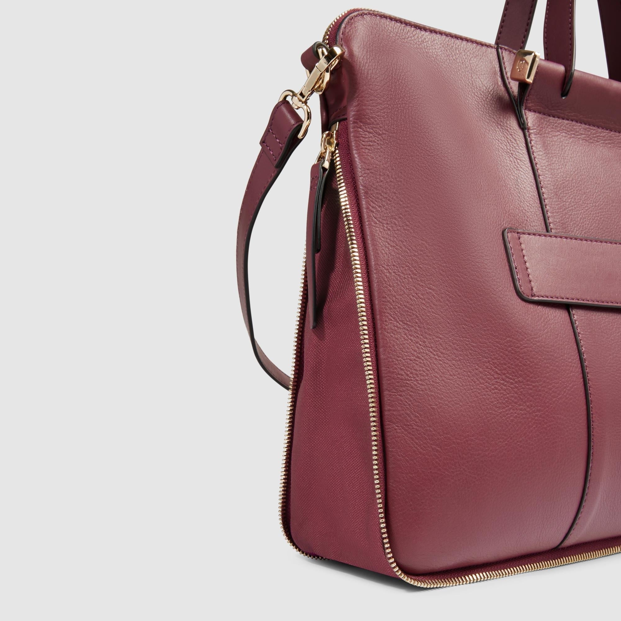 Slim, women's laptop bag 15,6" - 5