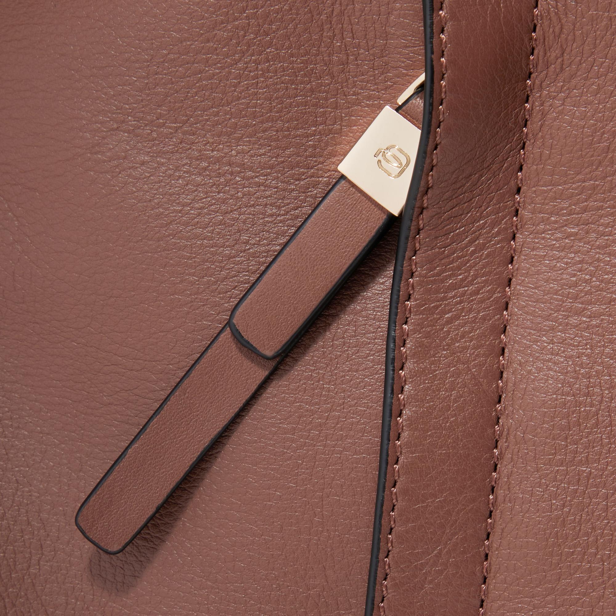 Slim, women's laptop bag 15,6"