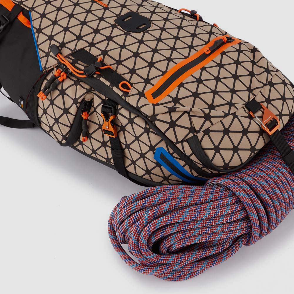 Ski mountaineering and trekking backpack