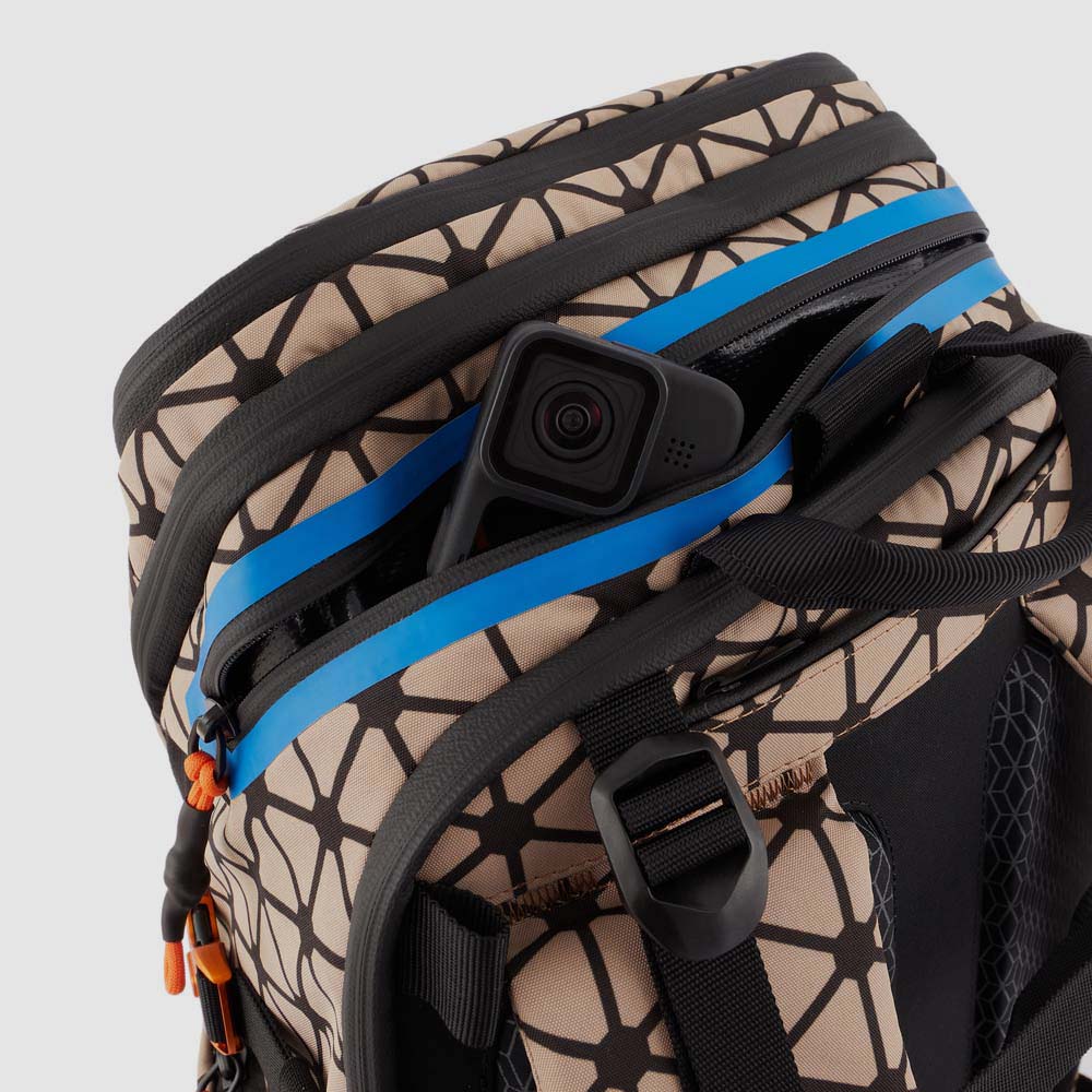 Ski mountaineering and trekking backpack