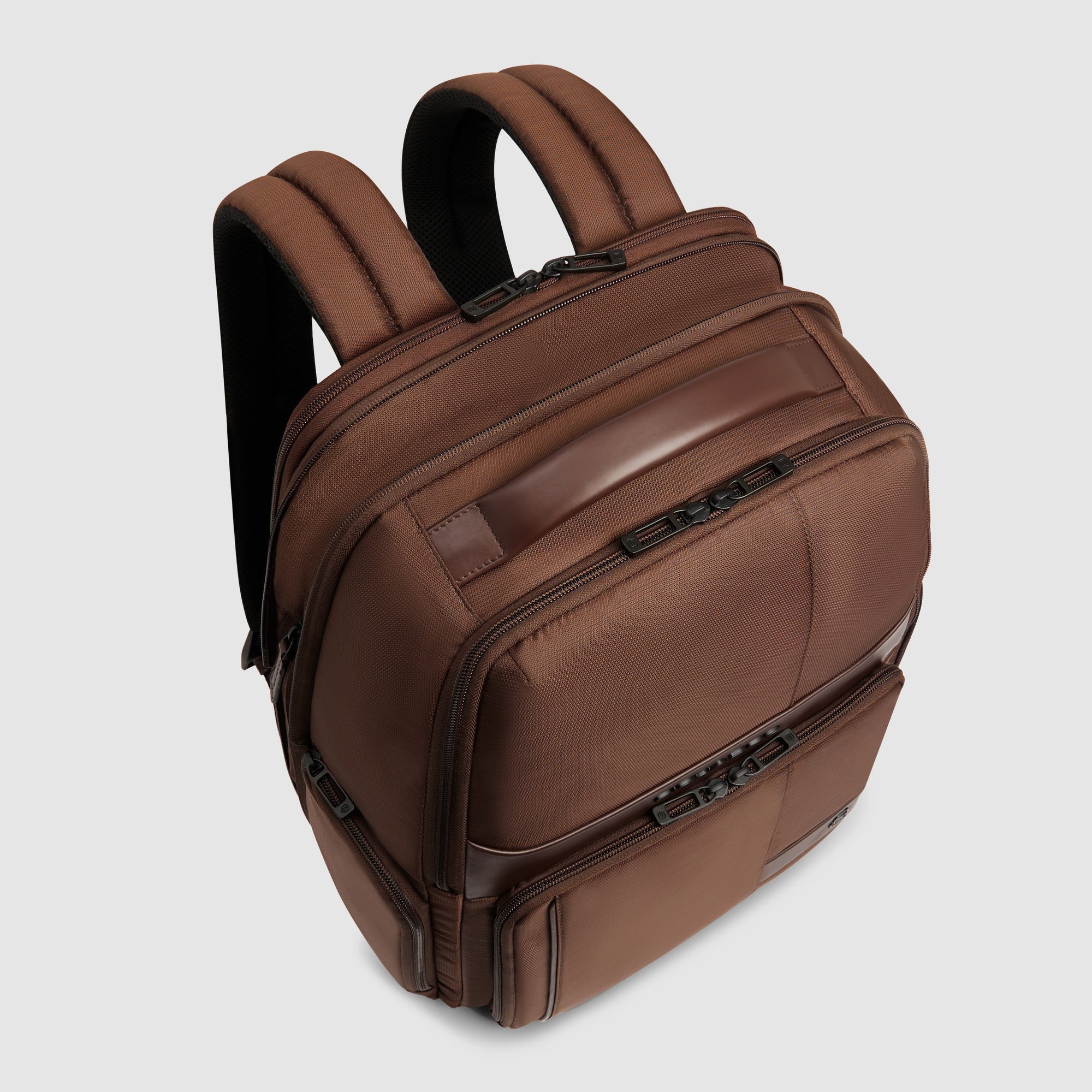 Expandable laptop backpack 15,6" - 5