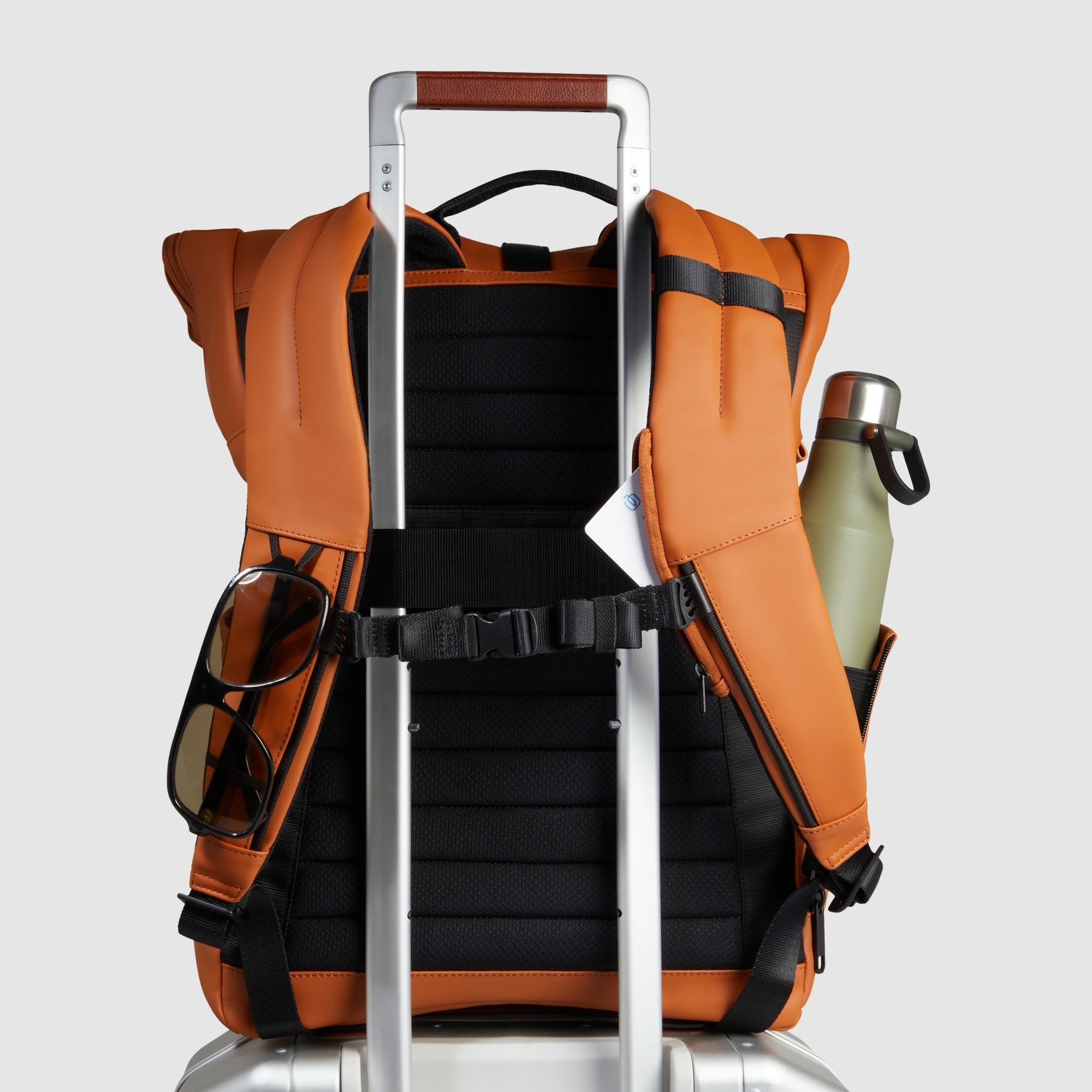 Water resistant roll top backpack for laptop 15,6