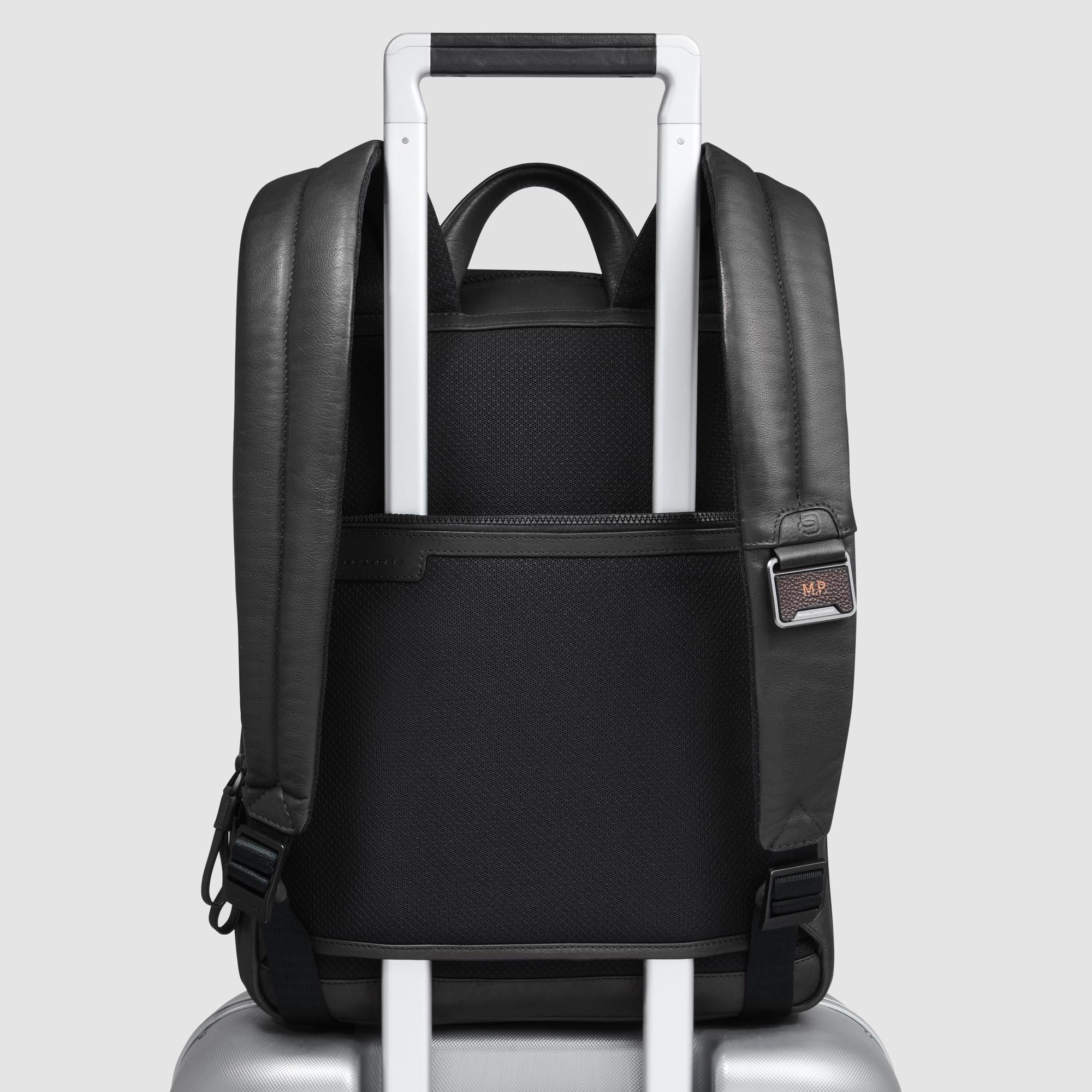 Expandable, slim laptop backpack 14" - 3