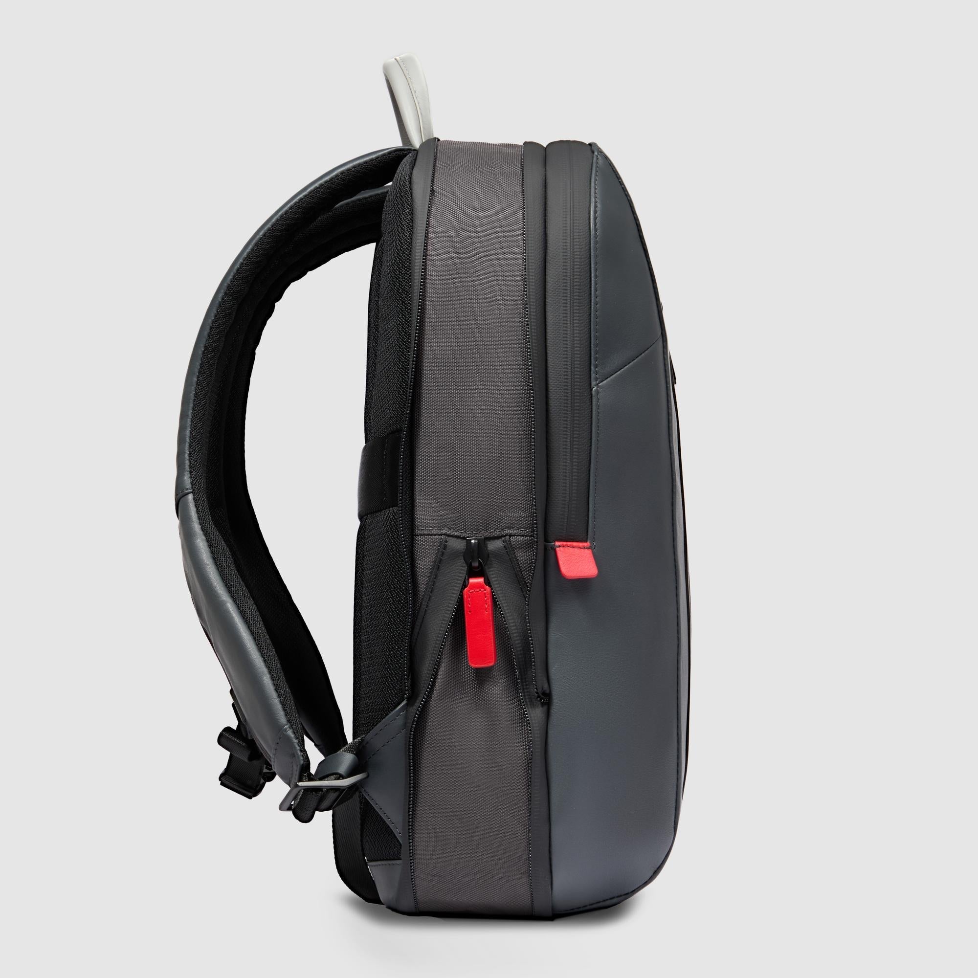 Expandable laptop backpack 15,6" - 4