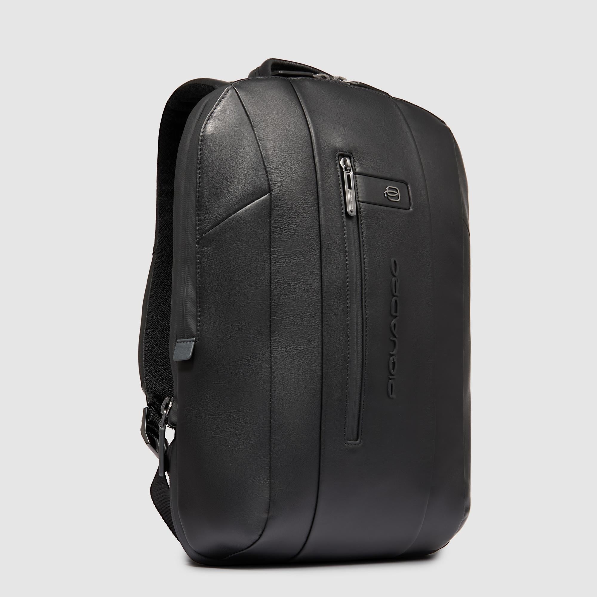 Expandable laptop backpack 15,6"
