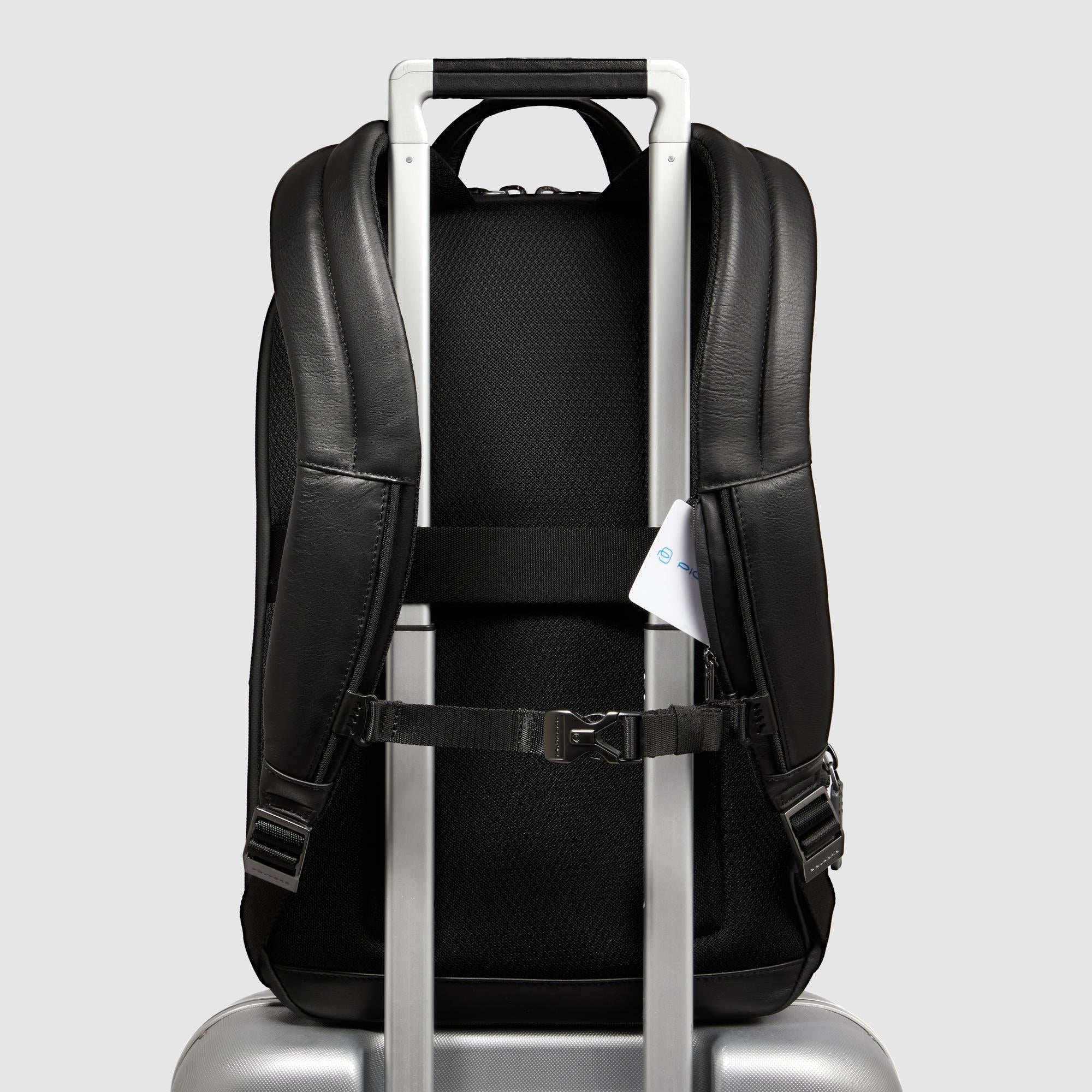 Expandable laptop backpack 15,6" - 3