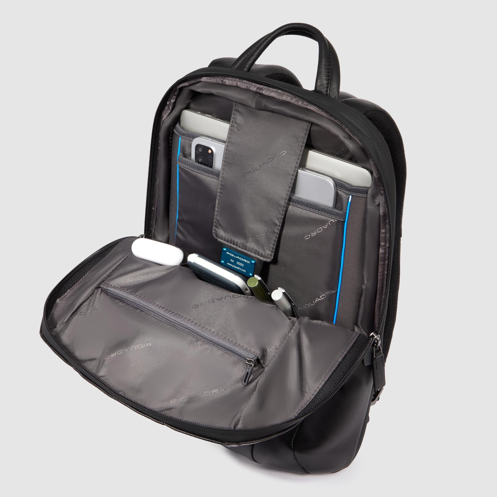 Expandable laptop backpack 15,6" - 5