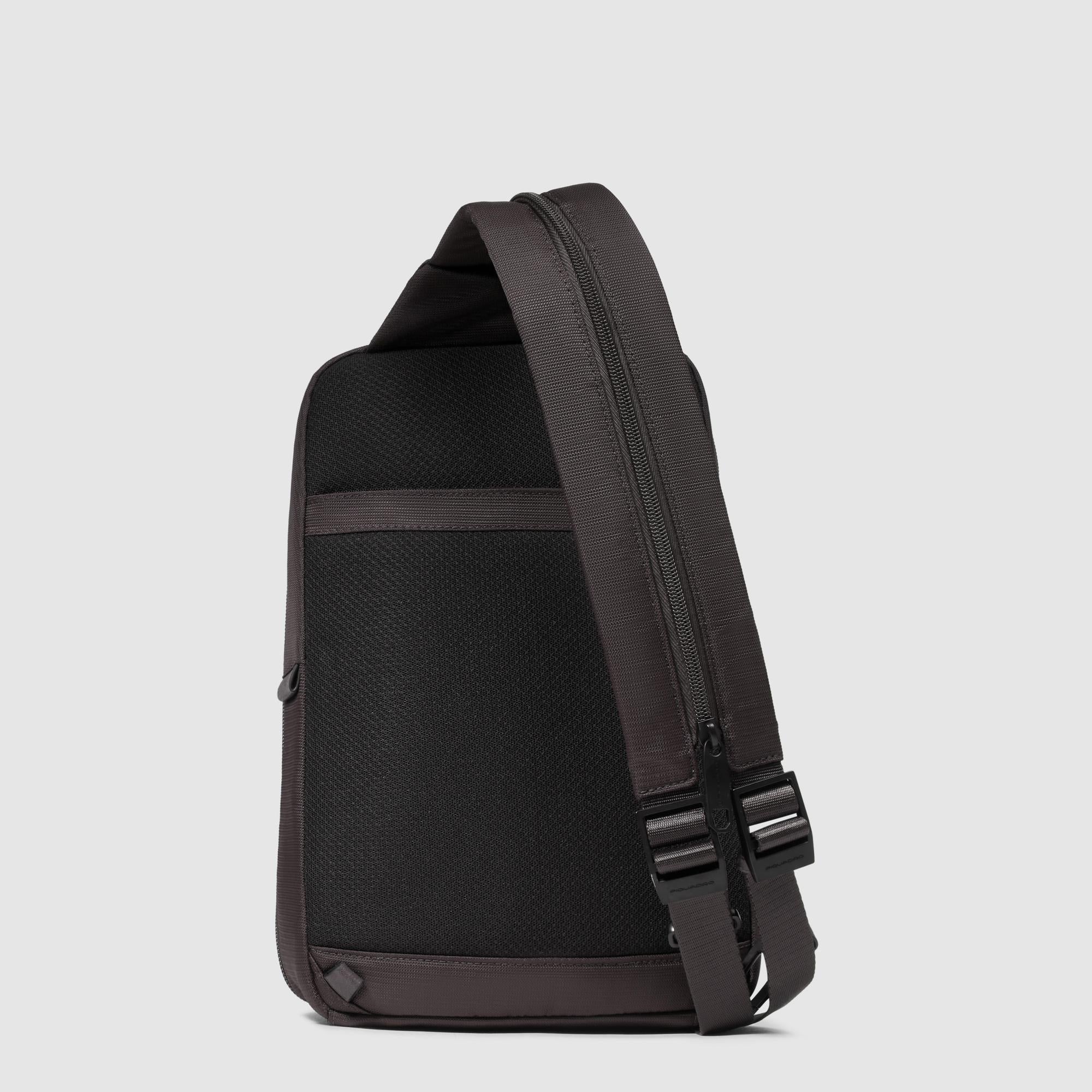 Sling bag in recycled fabric