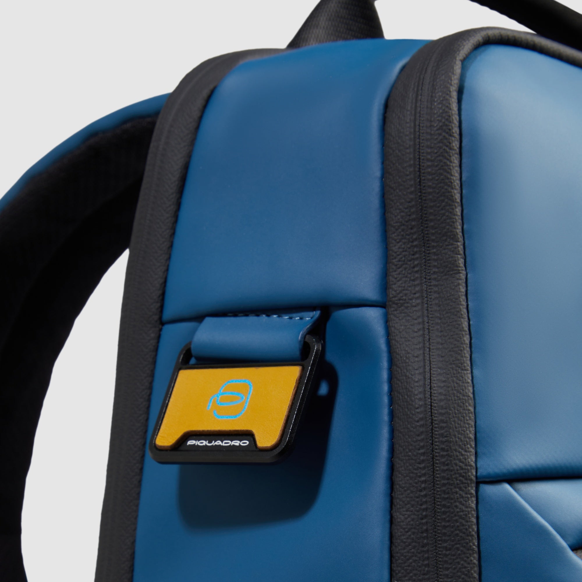 Water resistant computer 14" backpack - 3